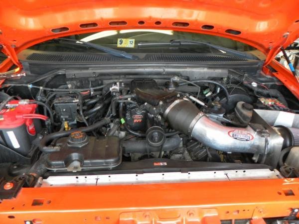 doesn't look to pretty under there but that's the least of my worries performance is all i care about