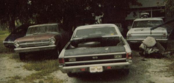 70 chevelle, 62 2dr hardtop nova SS, 72 elco SS 396, 63 2dr
hardtop nova, 454 hanging off the hoist.